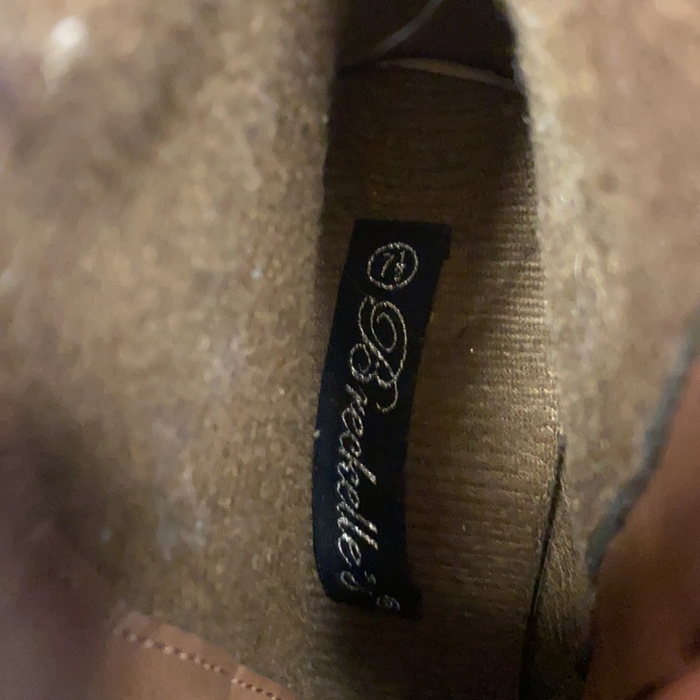 Boots - Picture 3 of 5